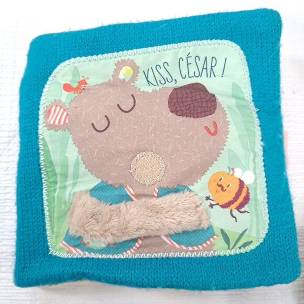 Lilliputiens Kiss, Cesar! Cloth Baby Book Finger Puppet Interactive toy crinkle‎
